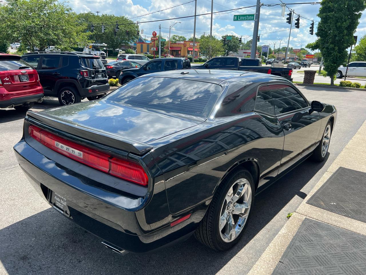 Dodge Challenger 2dr Cpe SXT Plus 2012