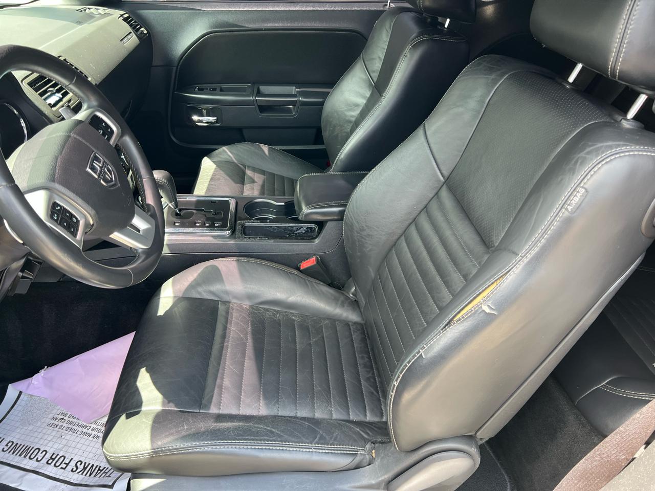 Dodge Challenger 2dr Cpe SXT Plus 2012
