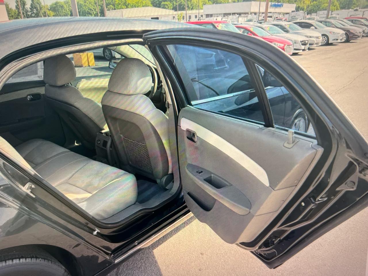 Chevrolet MALIBU 1LT Base 2011