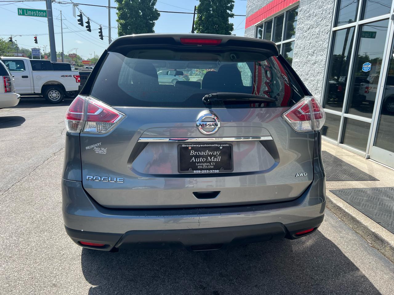 Nissan Rogue AWD 4dr SV 2016