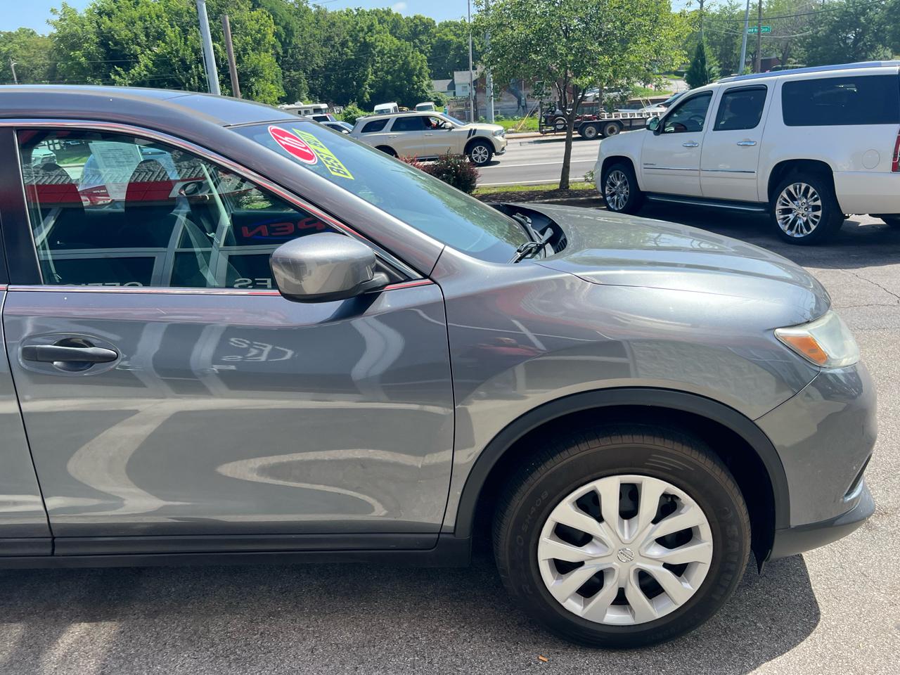 Nissan Rogue AWD 4dr SV 2016