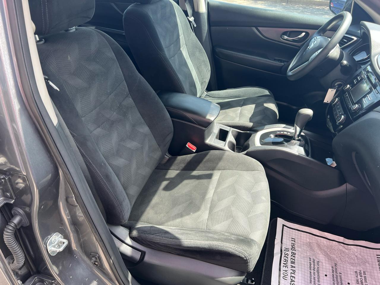 Nissan Rogue AWD 4dr SV 2016