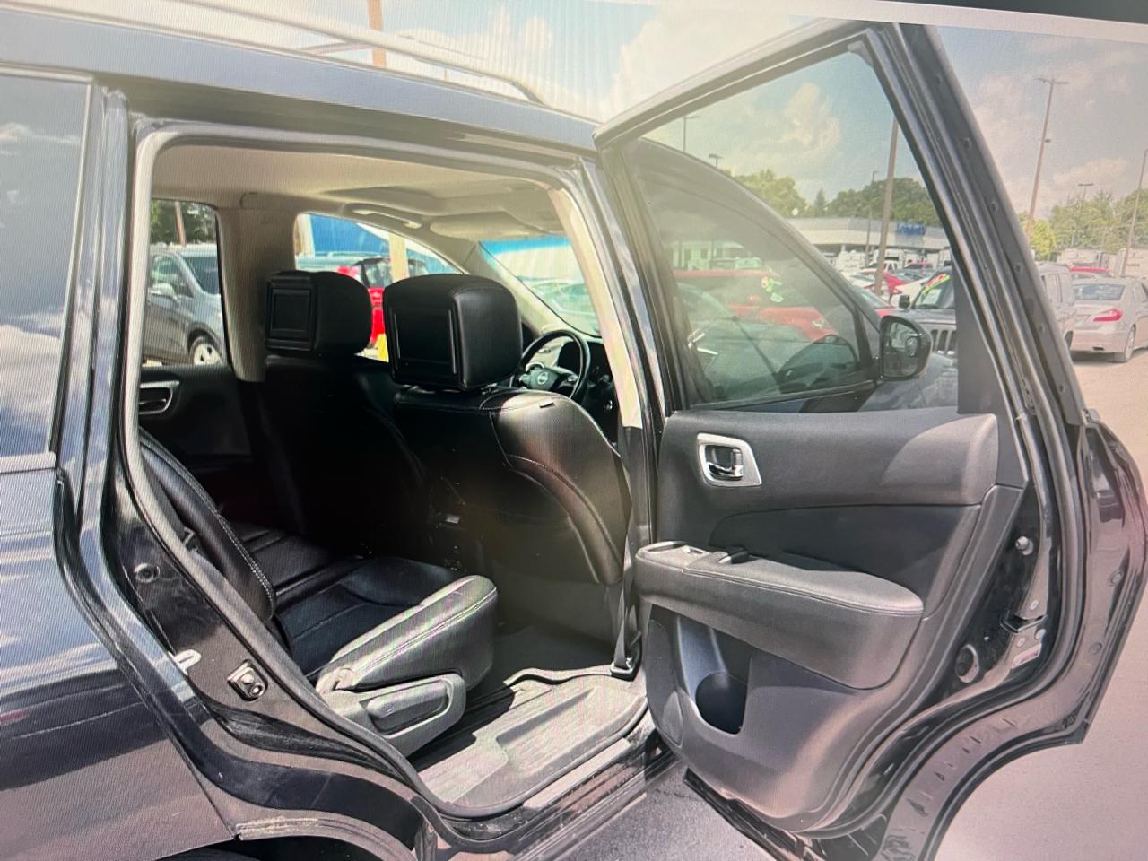 Nissan Pathfinder 4WD 4dr Platinum 2016