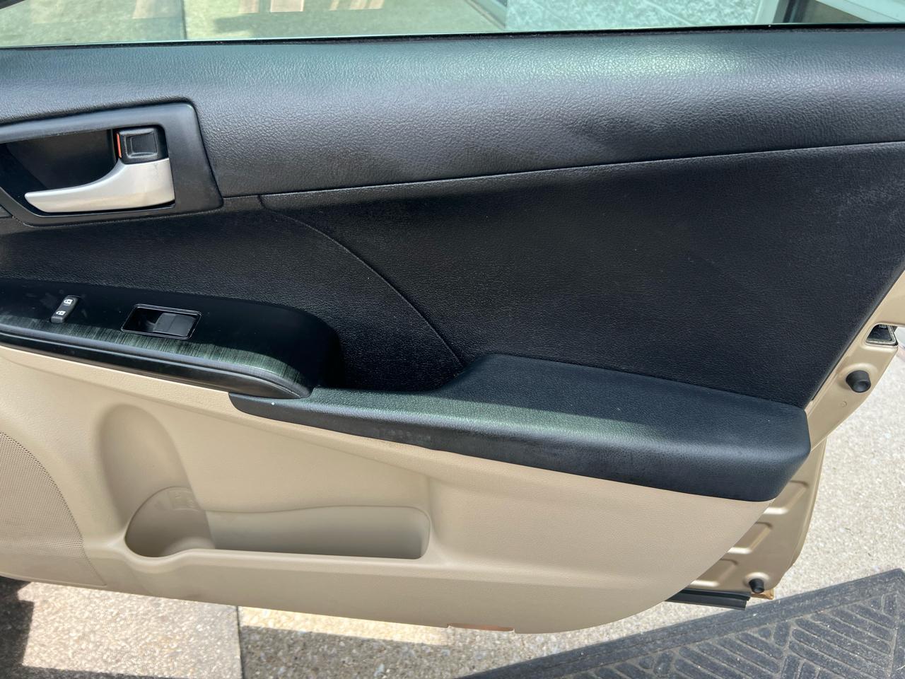 Toyota Camry 4dr Sdn I4 Auto SE Sport Limited Edition (Natl) 2012
