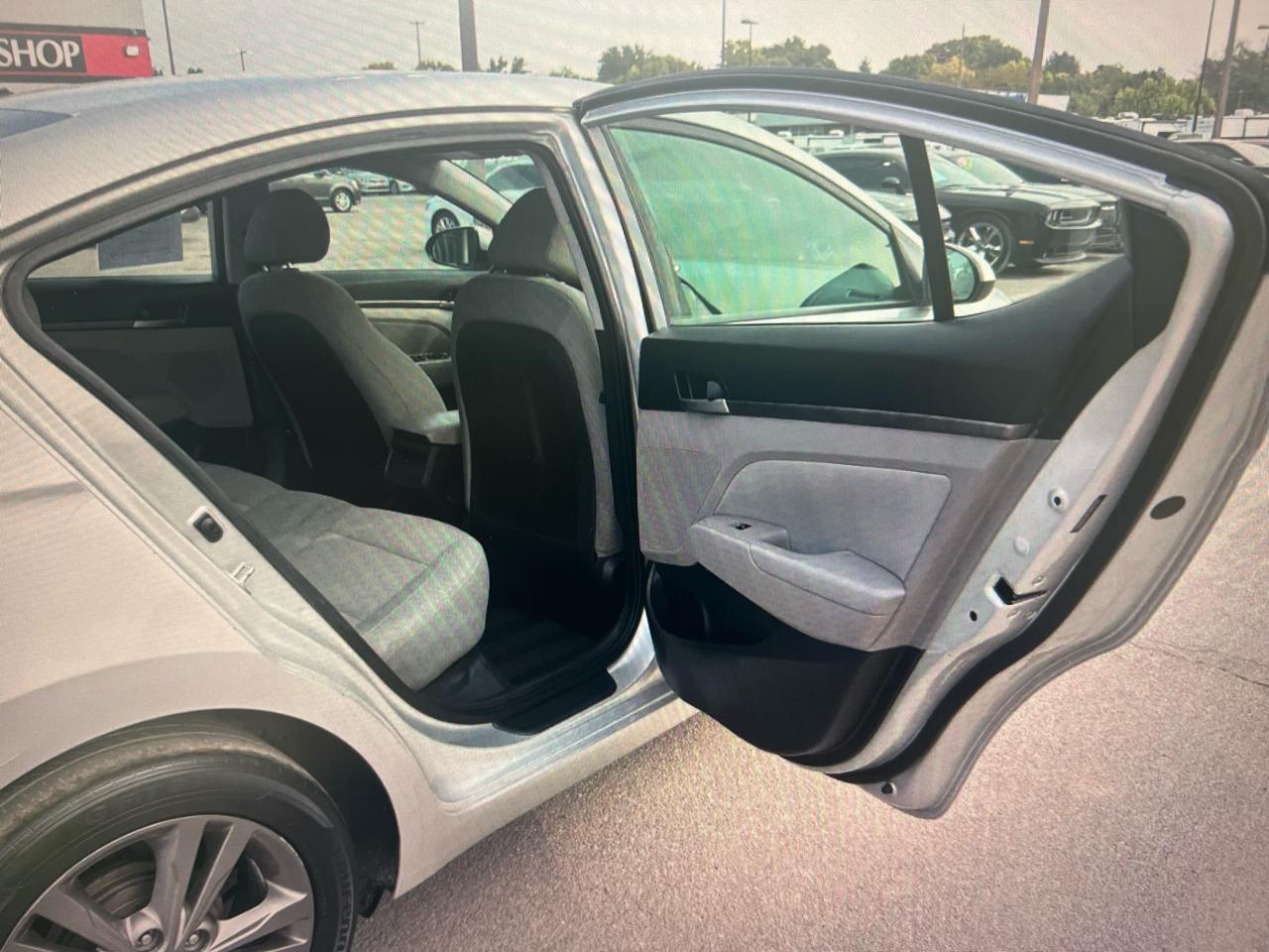 Hyundai Elantra 4dr Sdn Auto SE (Alabama Plant) 2017