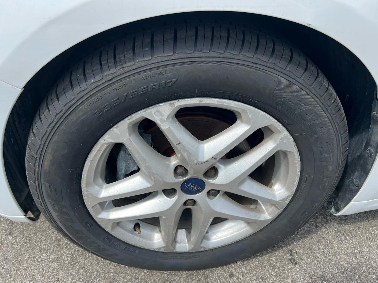 Ford Fusion 4dr Sdn SE FWD 2016