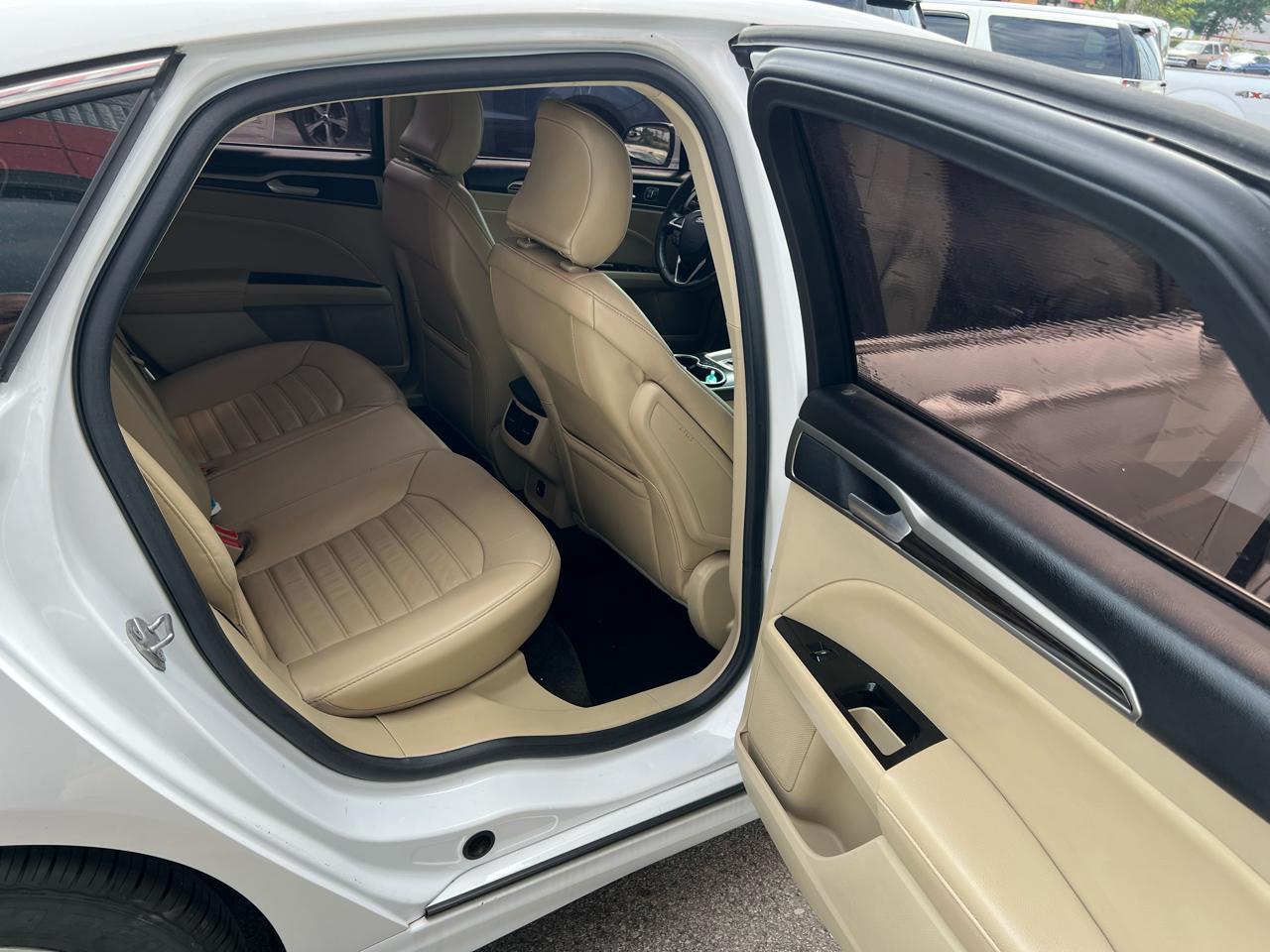 Ford Fusion 4dr Sdn SE FWD 2016