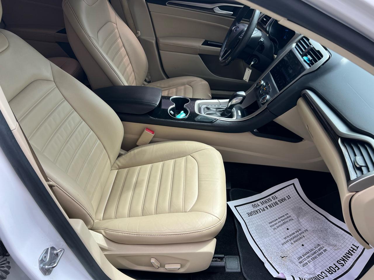 Ford Fusion 4dr Sdn SE FWD 2016