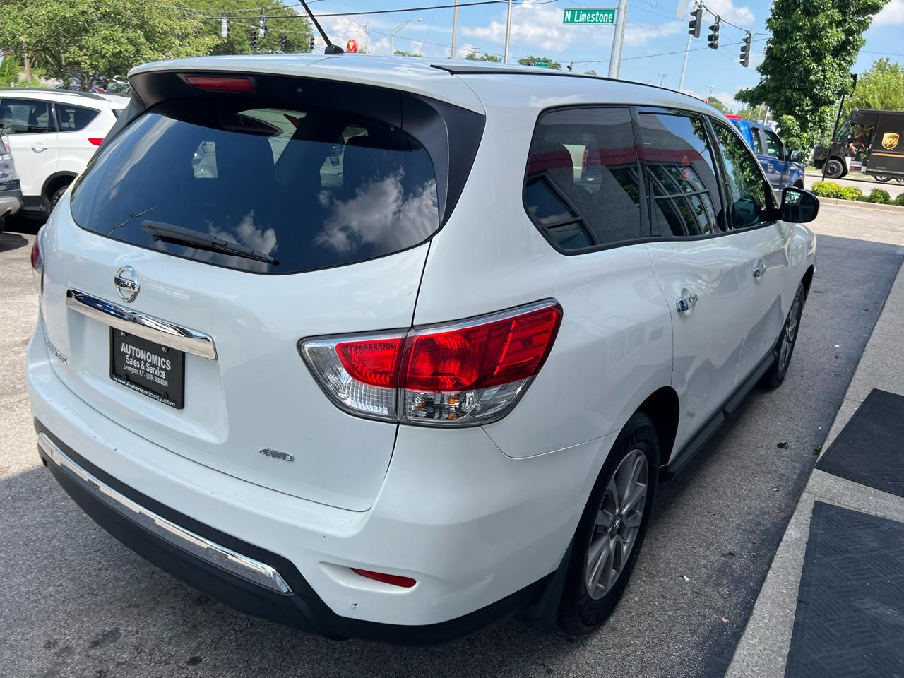 Nissan Pathfinder 4WD 4dr S 2014
