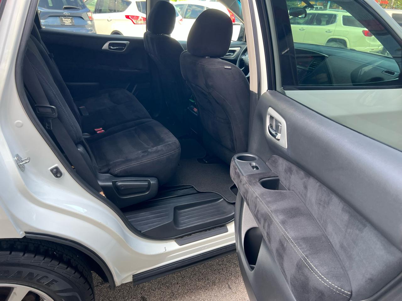 Nissan Pathfinder 4WD 4dr S 2014