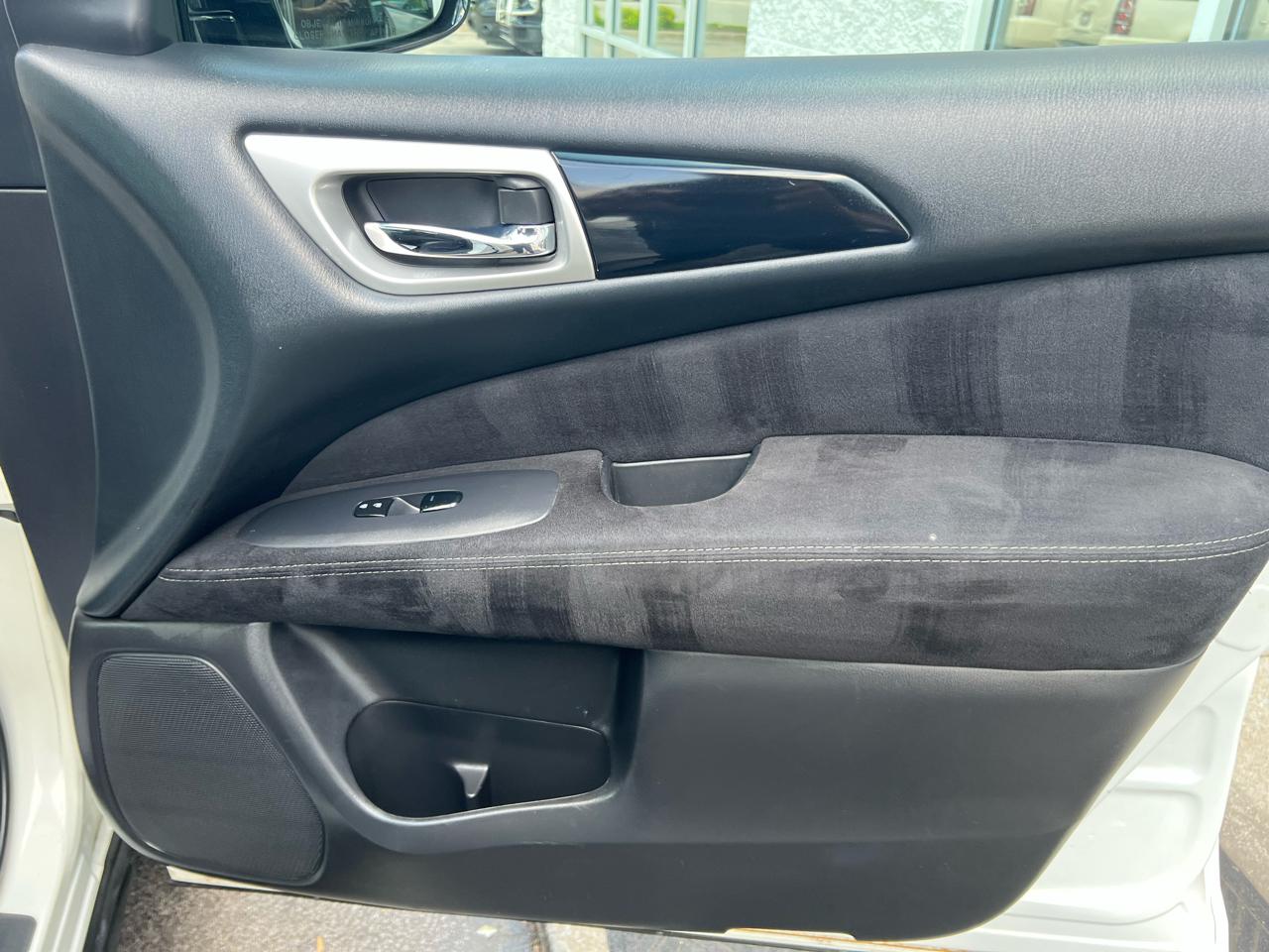 Nissan Pathfinder 4WD 4dr S 2014