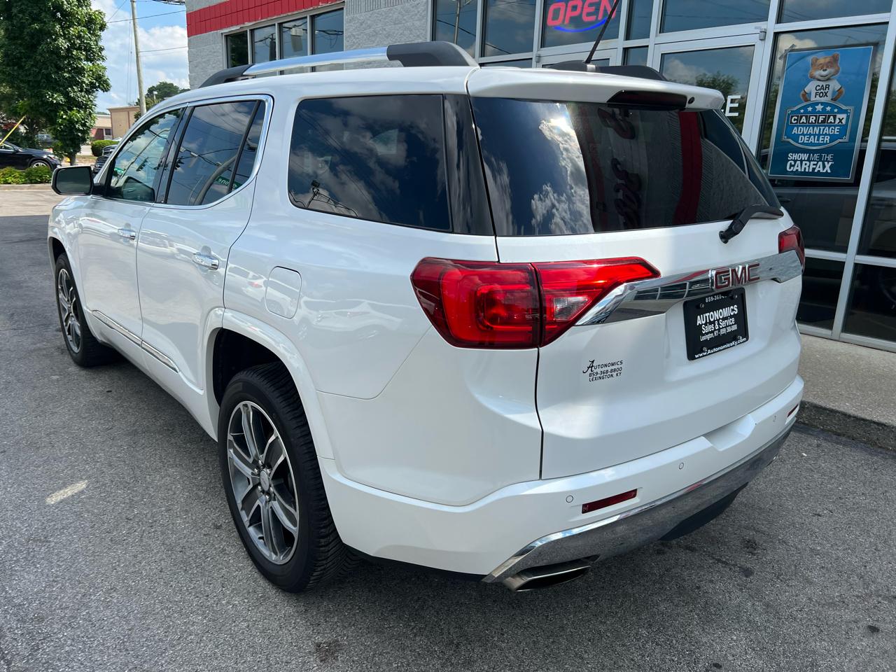GMC Acadia FWD 4dr Denali 2018
