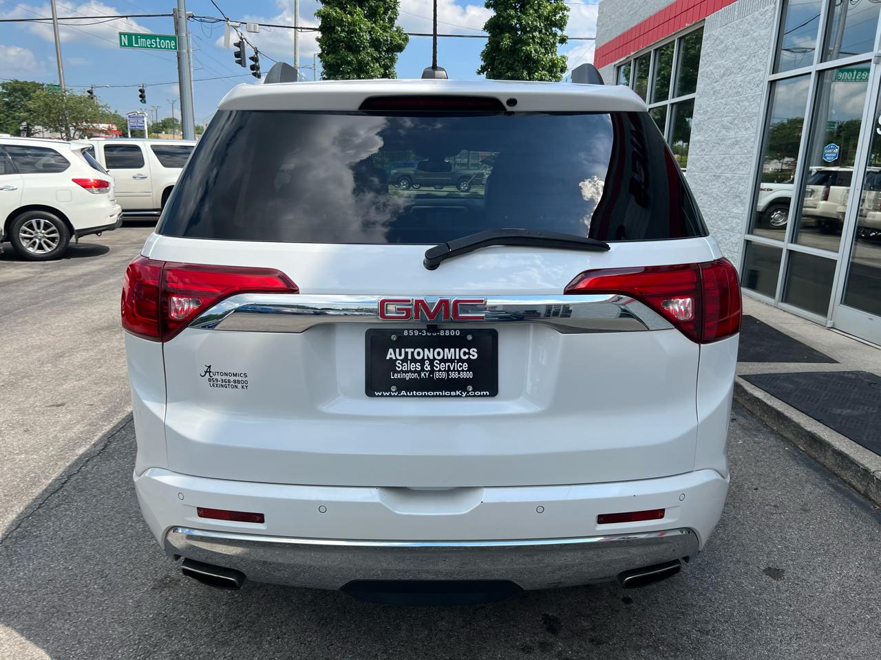 GMC Acadia FWD 4dr Denali 2018