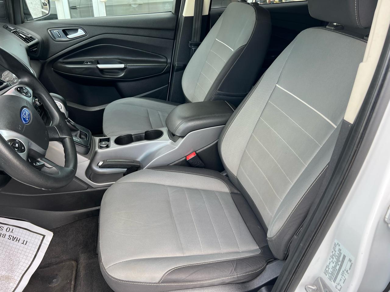 Ford Escape 4WD 4dr SE 2015