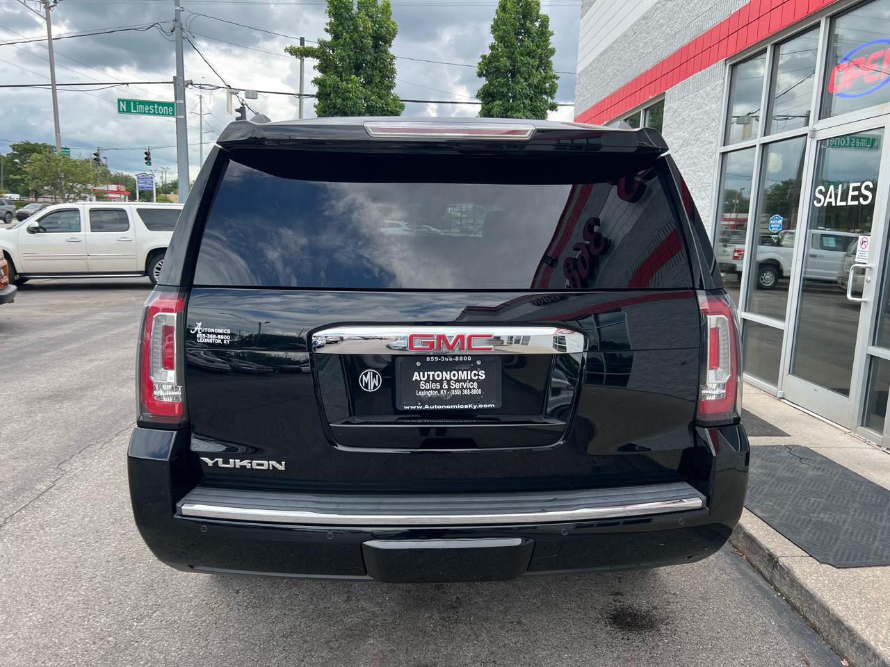 GMC Yukon 4WD 4dr Denali 2015