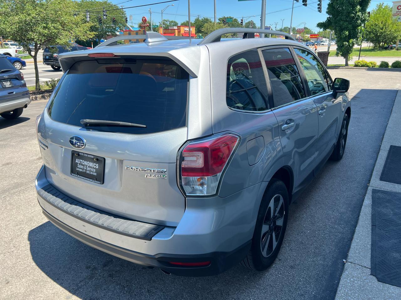Subaru Forester 2.5i Limited CVT 2017