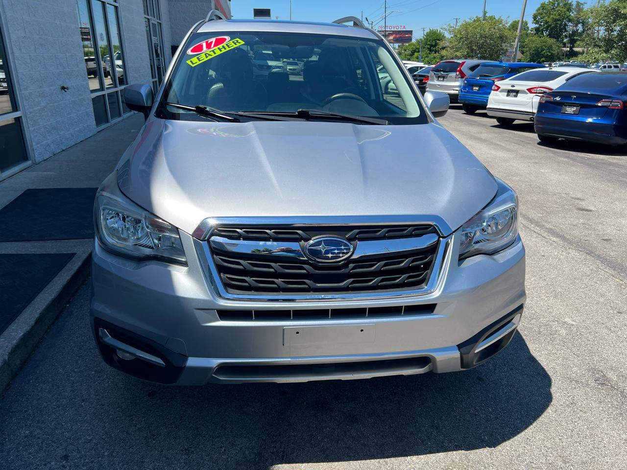 Subaru Forester 2.5i Limited CVT 2017