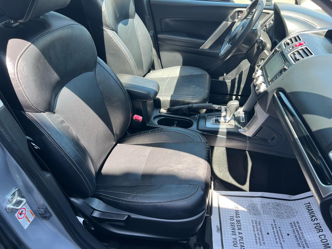 Subaru Forester 2.5i Limited CVT 2017