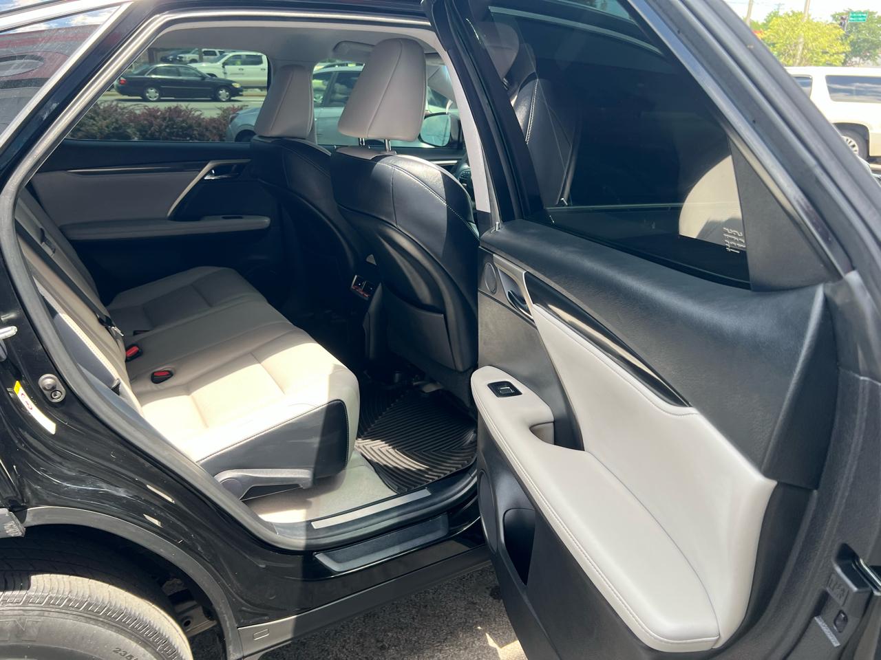 Lexus RX RX 350 FWD 2017