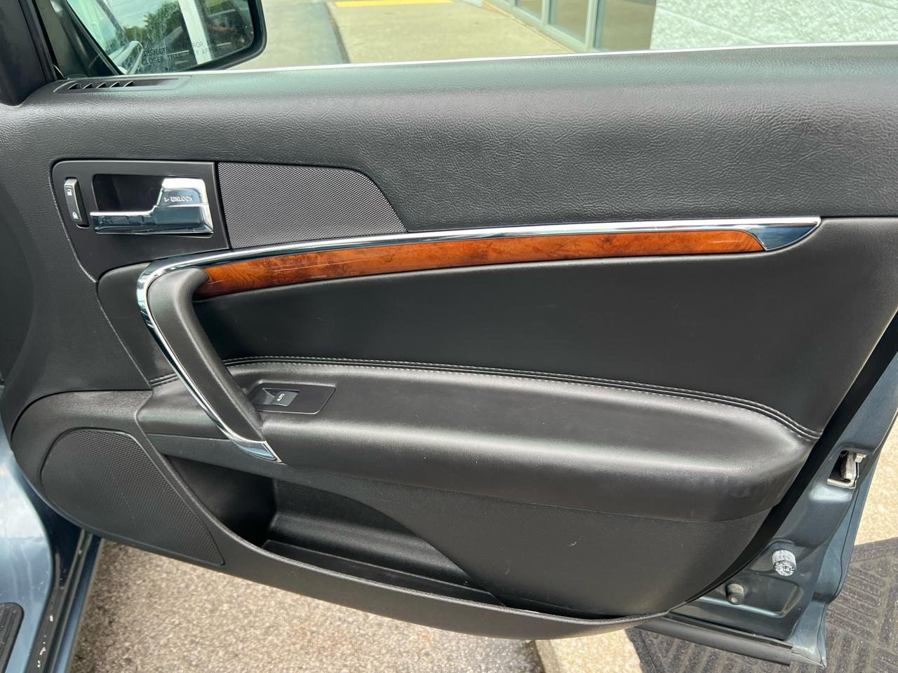 Lincoln MKZ 4dr Sdn AWD 2012