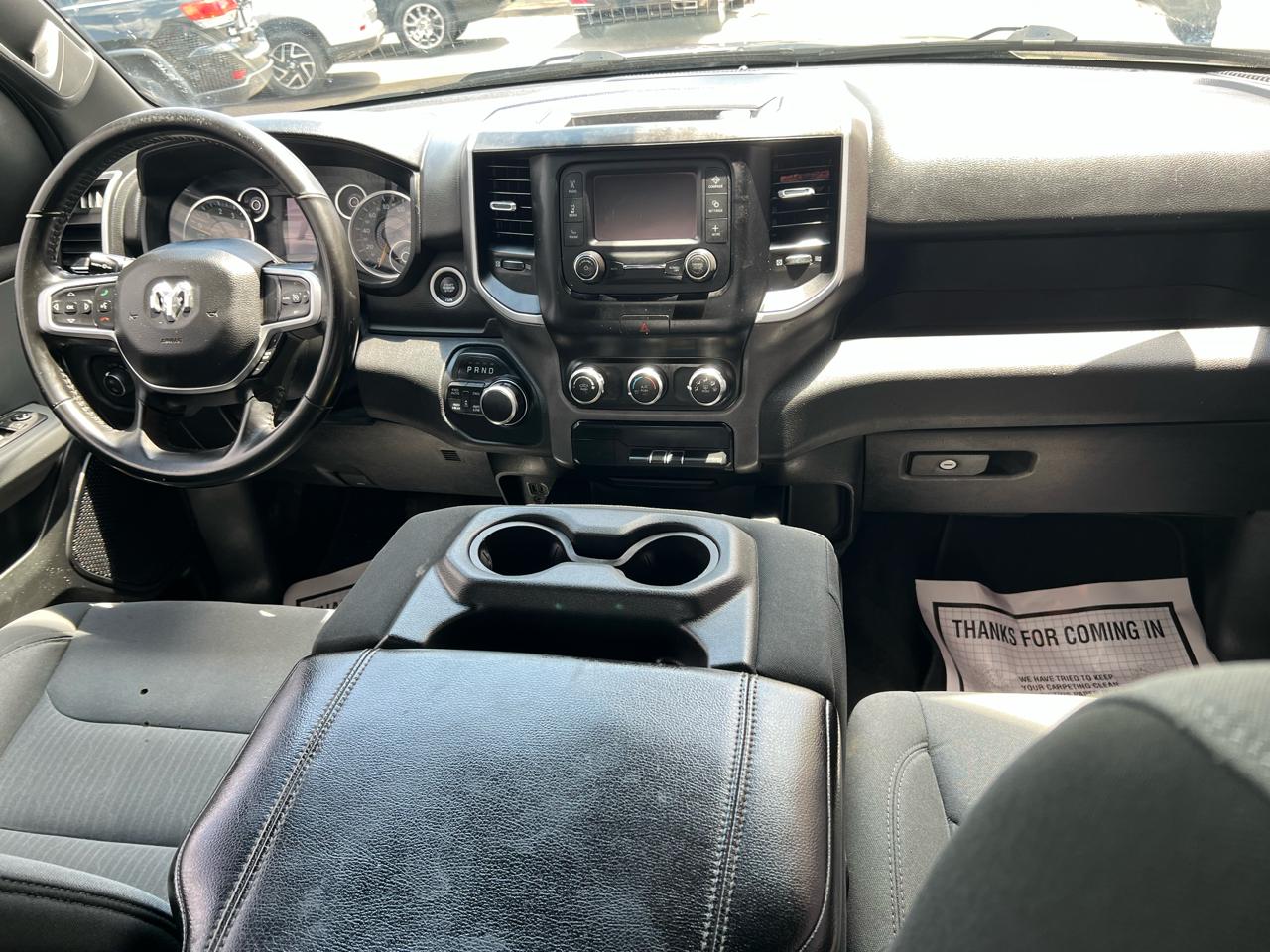 RAM 1500 Big Horn 4x4 Quad Cab 6'4" Box 2021