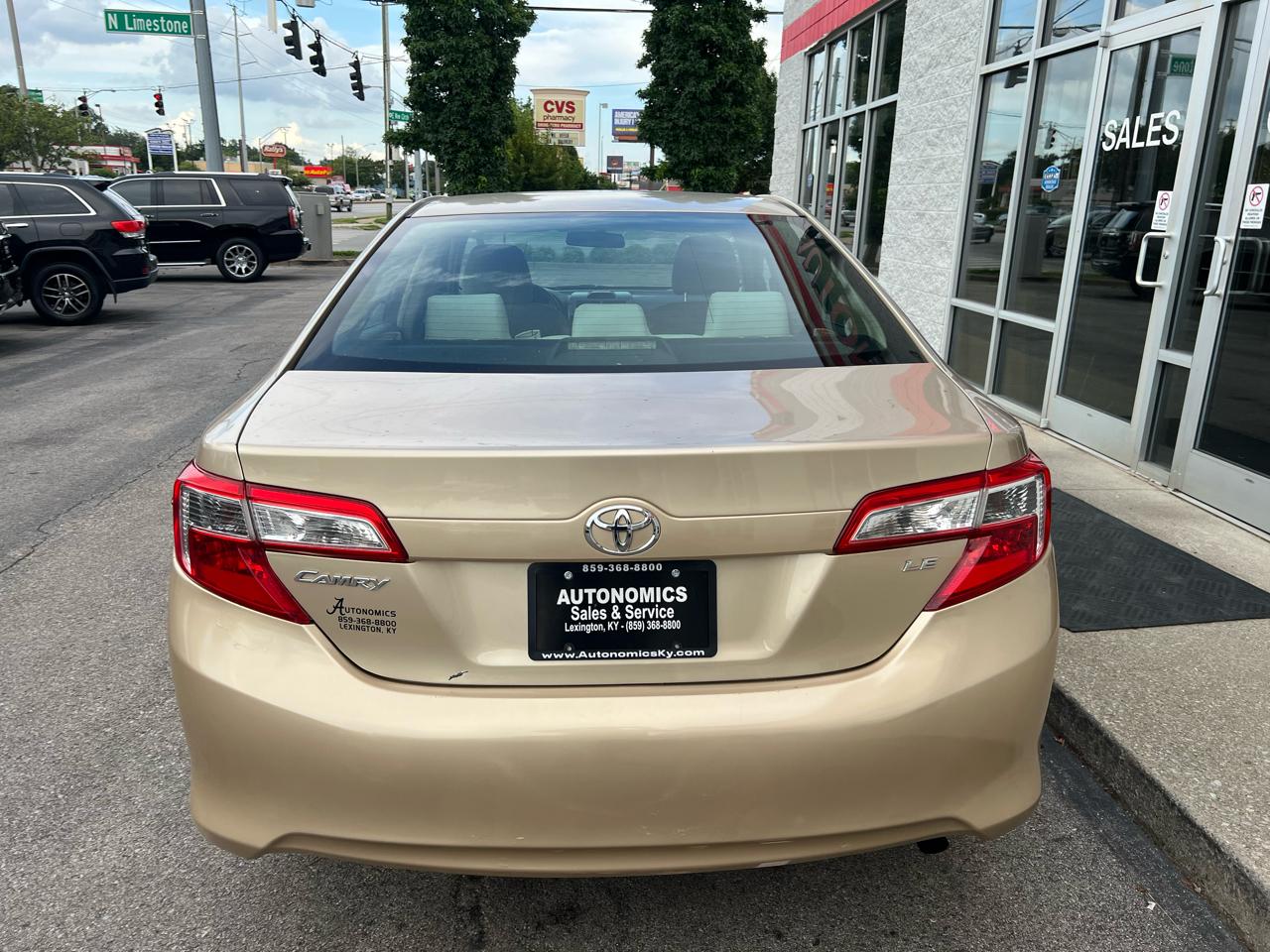 Toyota Camry 4dr Sdn I4 Auto SE Sport Limited Edition (Natl) 2012