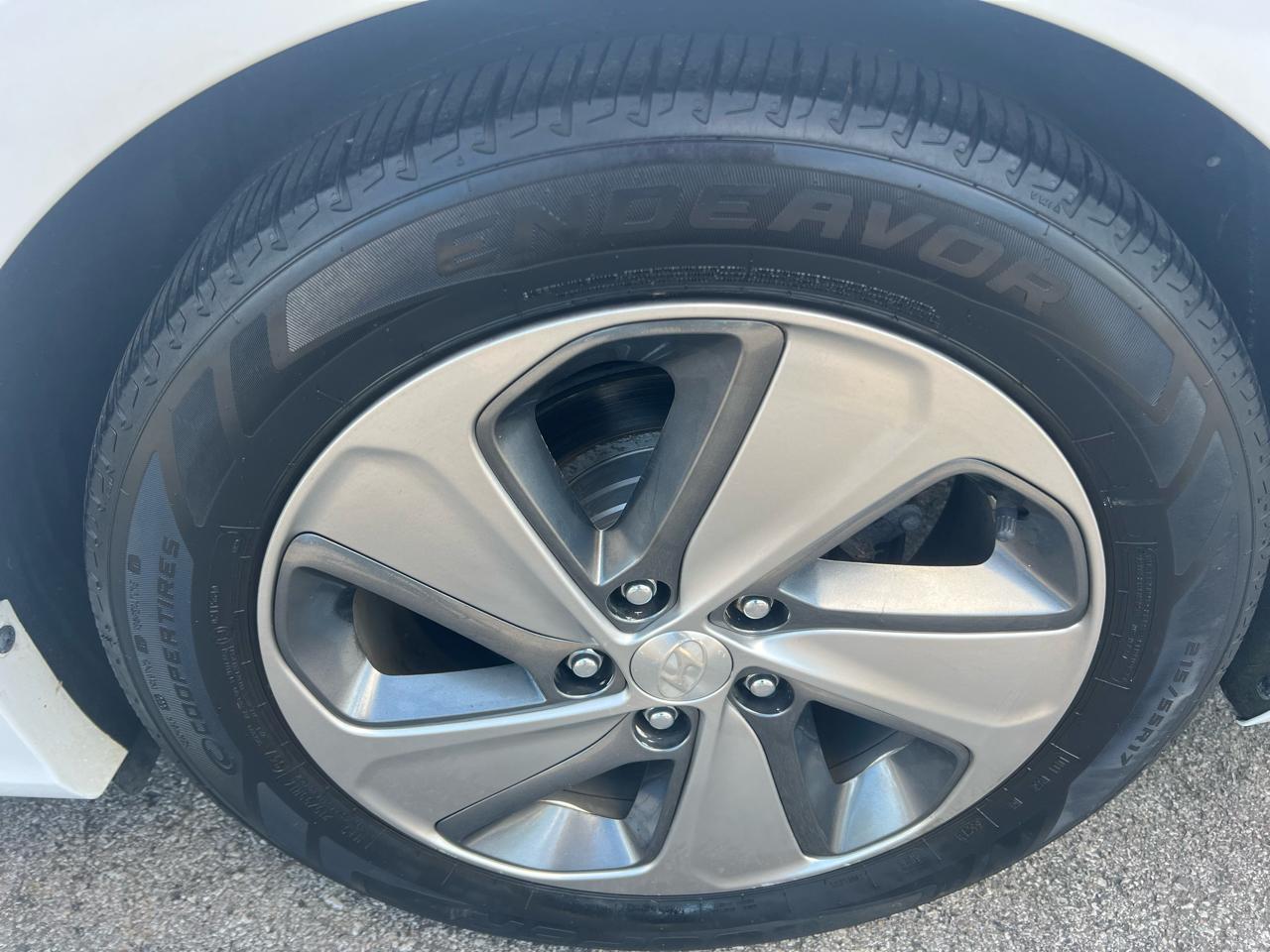 Hyundai Sonata Hybrid Limited 2.0L 2017