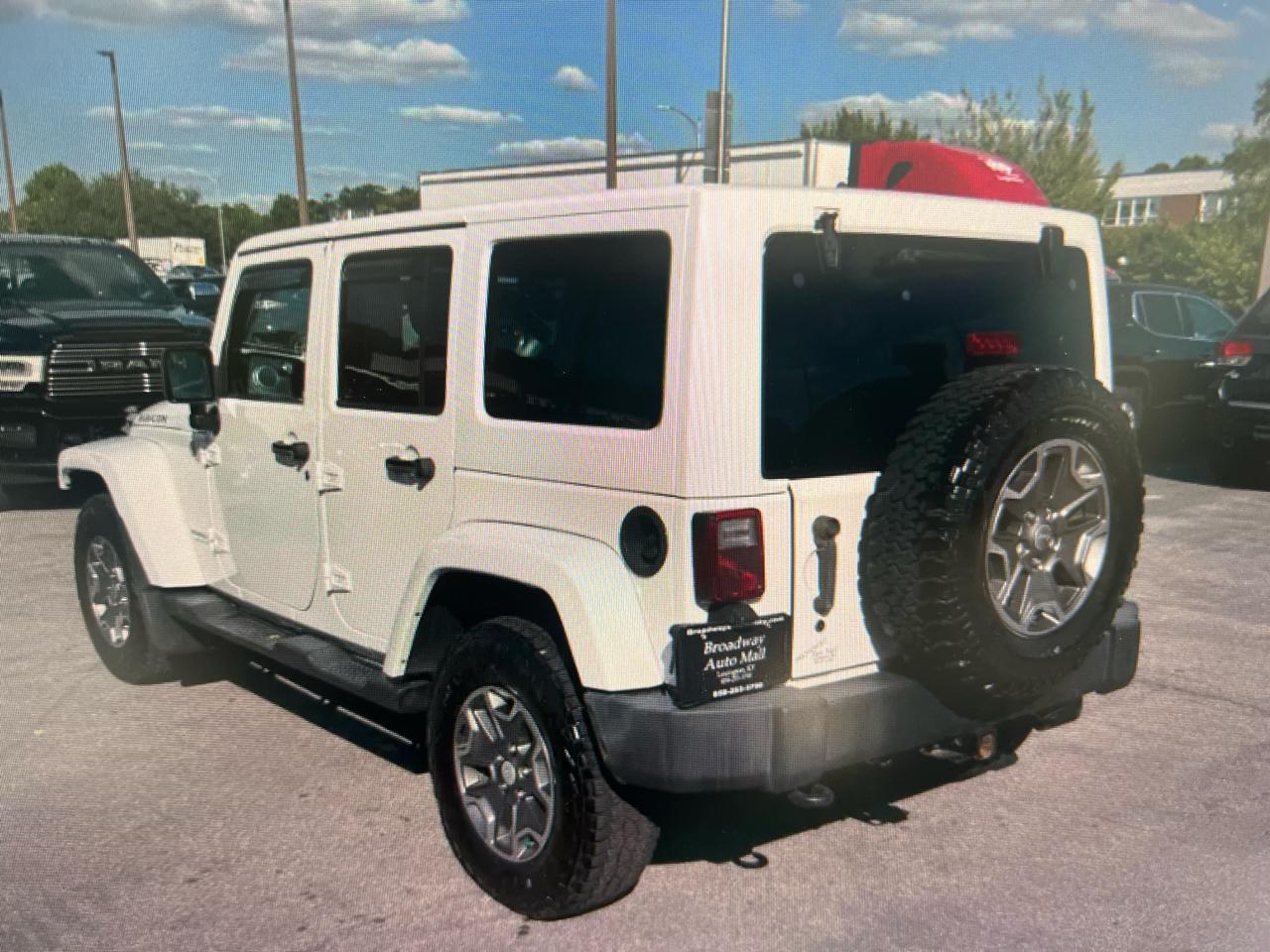 Jeep Wrangler Unlimited 4WD 4dr Rubicon 2014