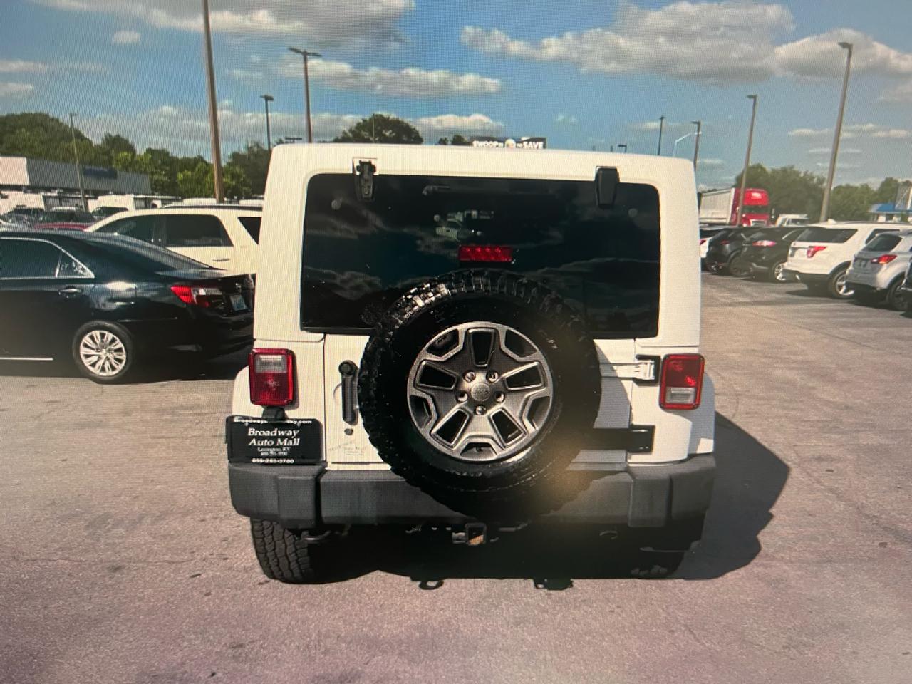 Jeep Wrangler Unlimited 4WD 4dr Rubicon 2014