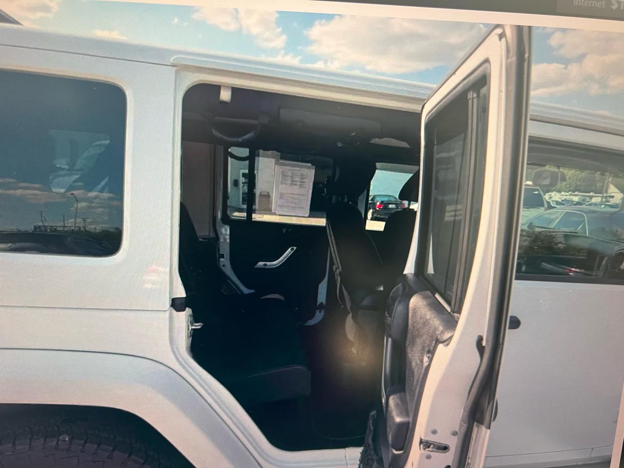 Jeep Wrangler Unlimited 4WD 4dr Rubicon 2014