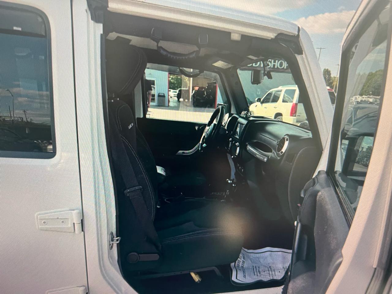 Jeep Wrangler Unlimited 4WD 4dr Rubicon 2014