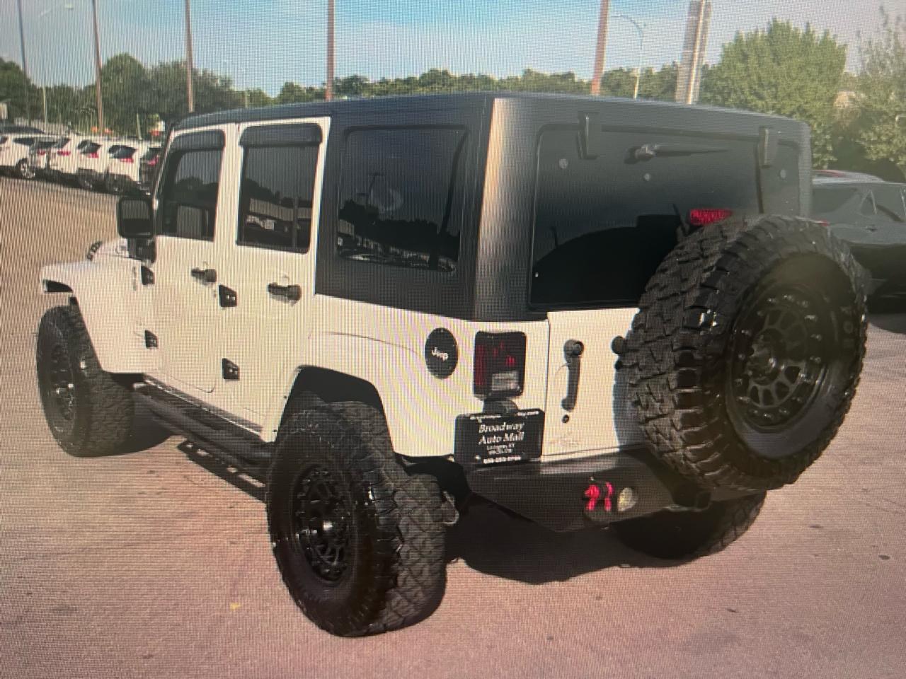 Jeep Wrangler Unlimited 4WD 4dr Sahara 2018