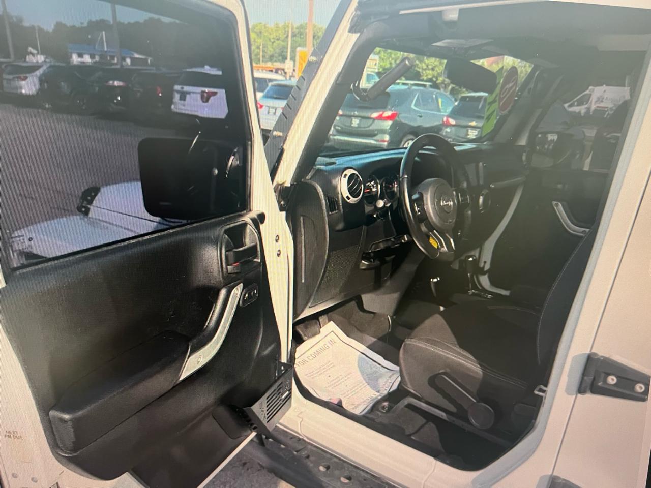 Jeep Wrangler Unlimited 4WD 4dr Sahara 2018
