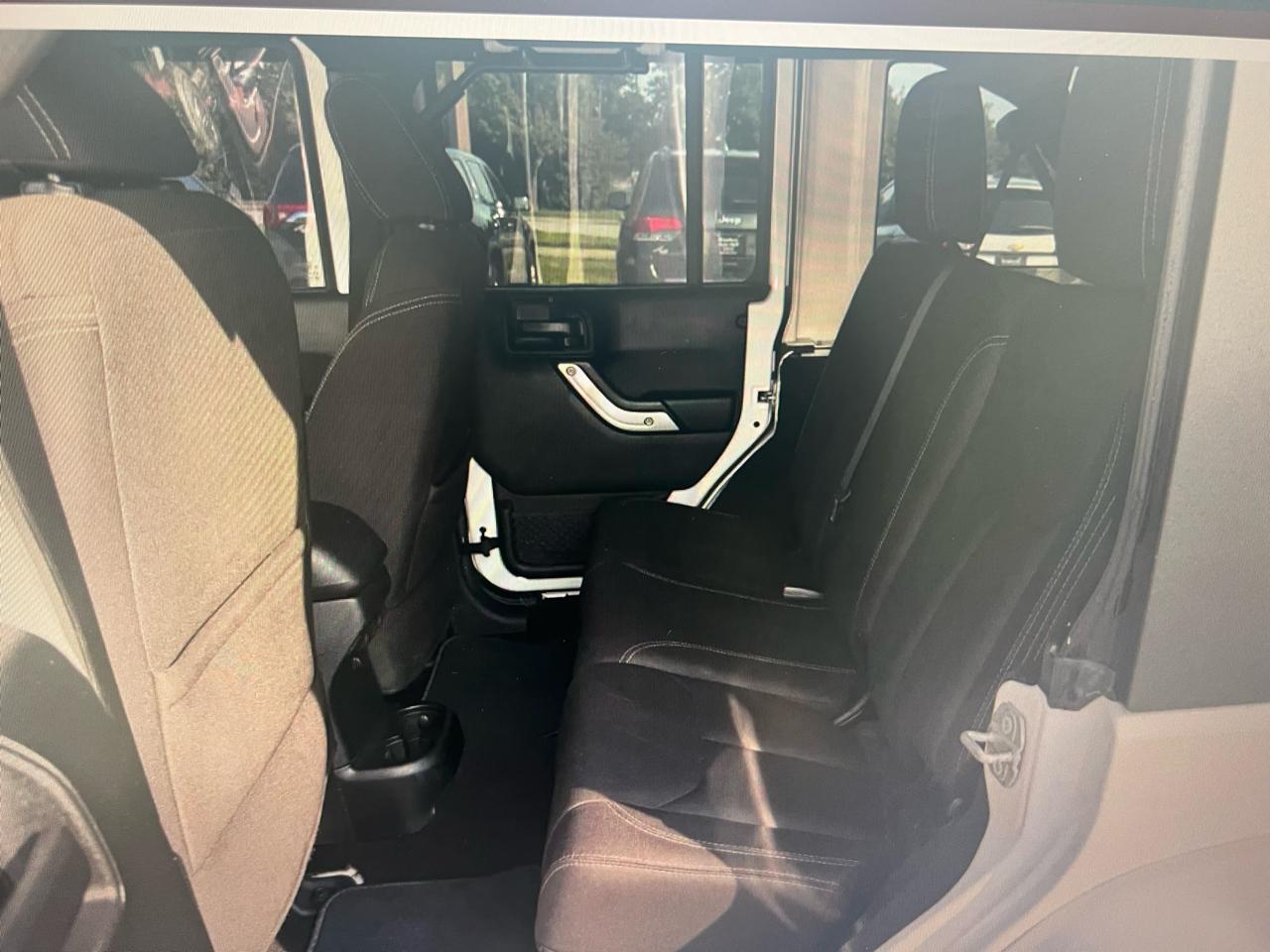 Jeep Wrangler Unlimited 4WD 4dr Sahara 2018