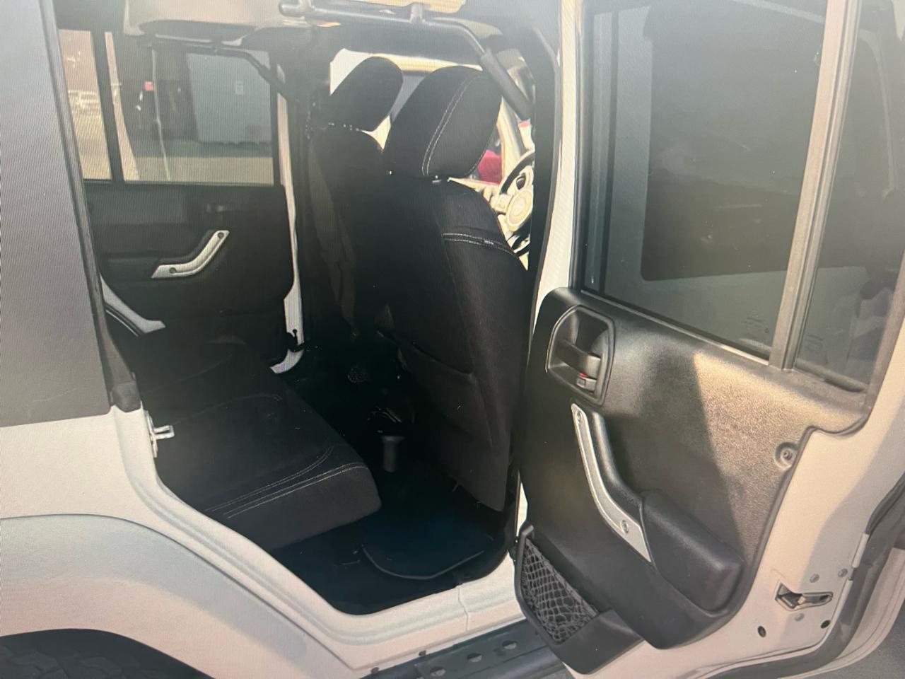Jeep Wrangler Unlimited 4WD 4dr Sahara 2018