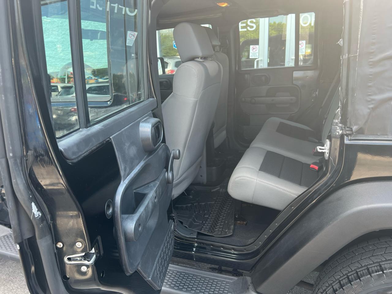 Jeep Wrangler 4WD 4dr Unlimited X 2008