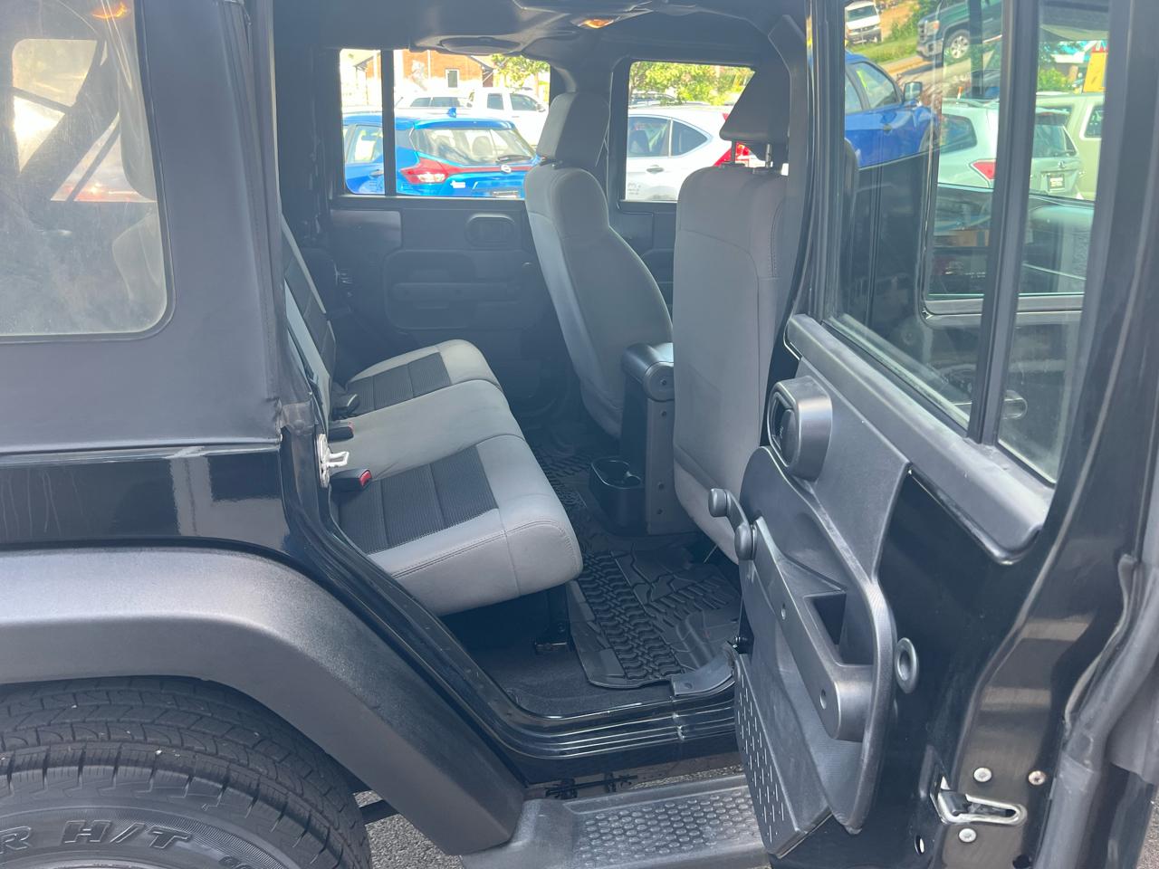 Jeep Wrangler 4WD 4dr Unlimited X 2008
