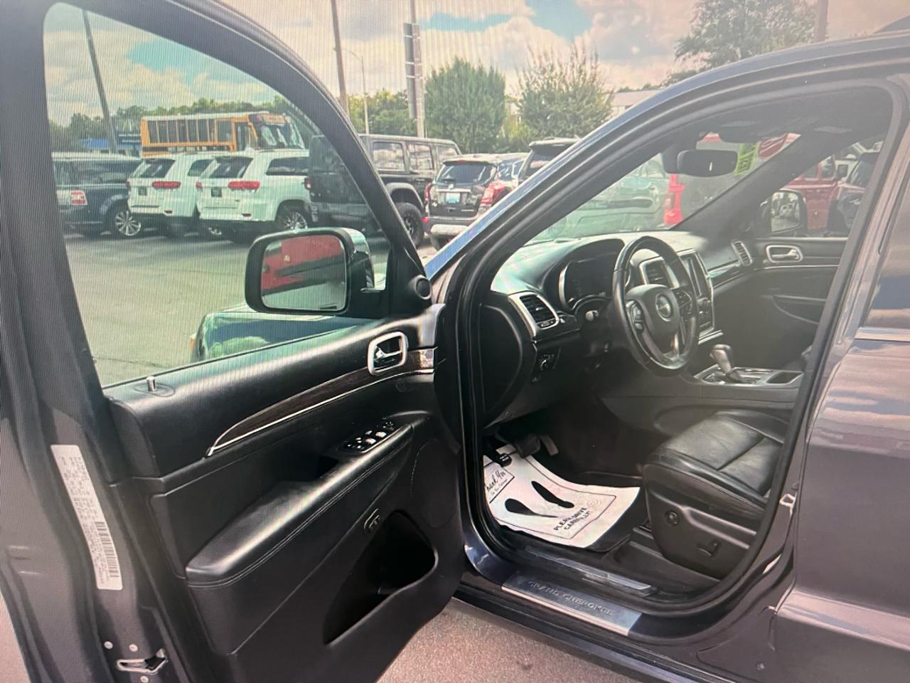 Jeep Grand Cherokee 2WD 4dr Overland 2018