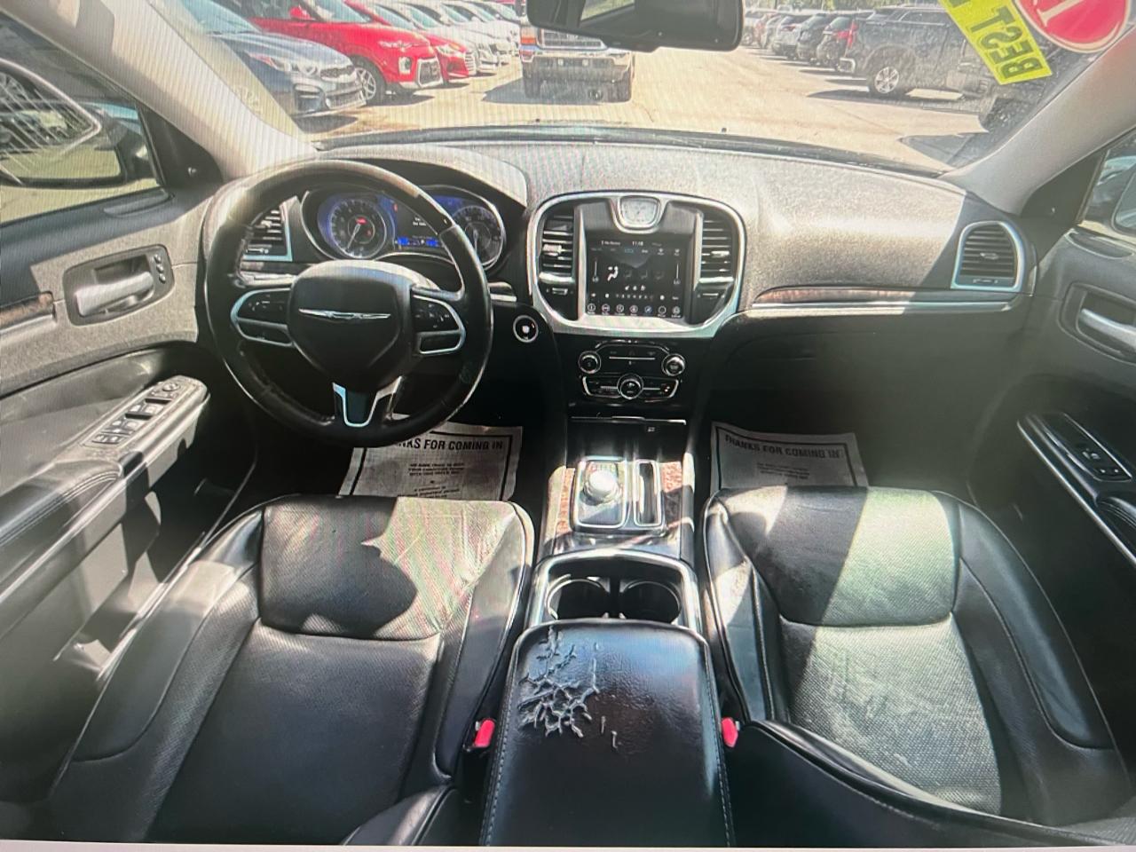 Chrysler 300 4dr Sdn 300 Limited RWD 2019