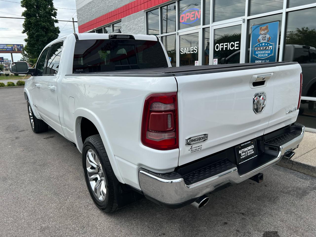 RAM 1500 4WD Crew Cab 140.5" Laramie Longhorn Edition 2021