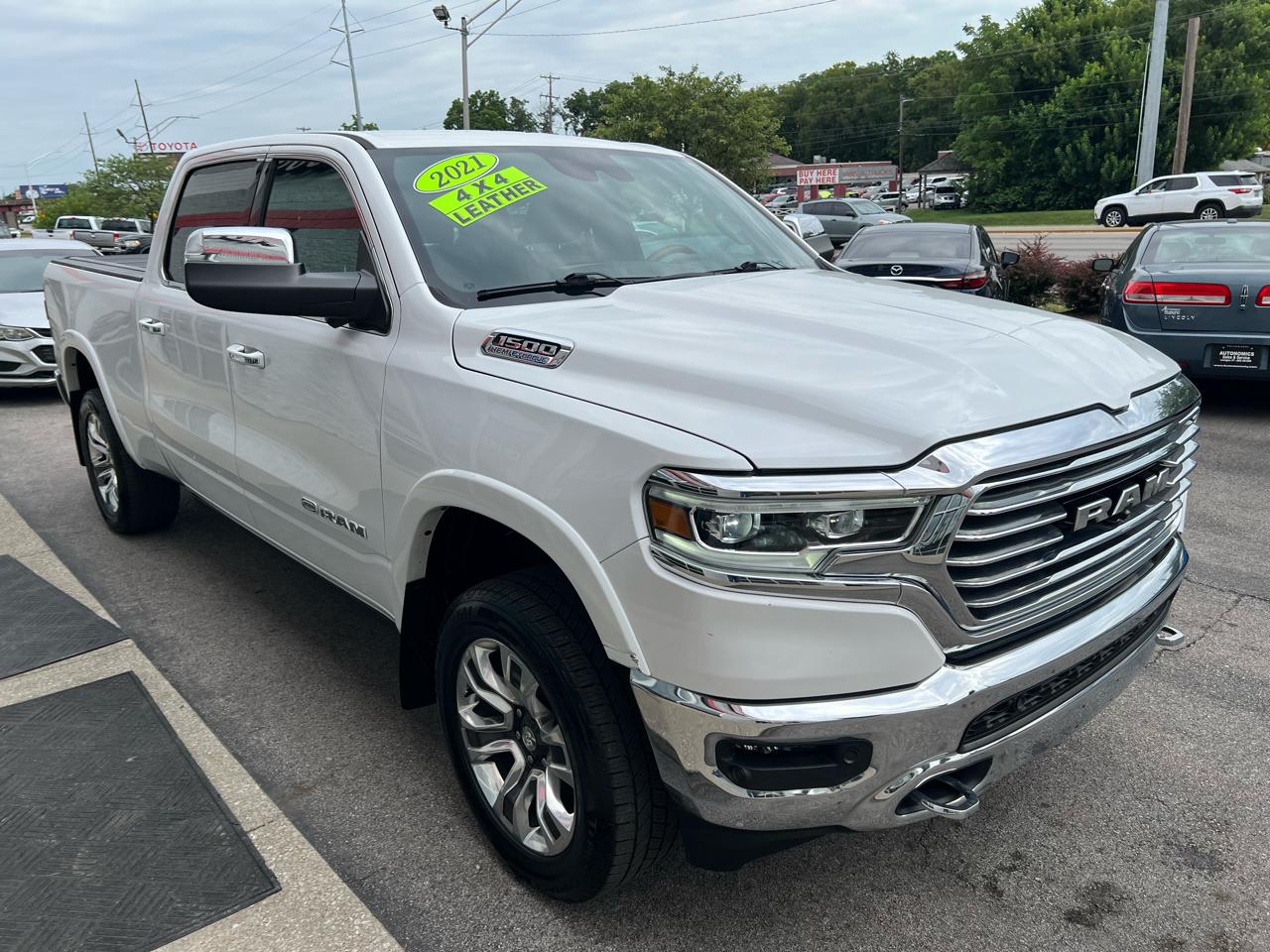 RAM 1500 4WD Crew Cab 140.5" Laramie Longhorn Edition 2021