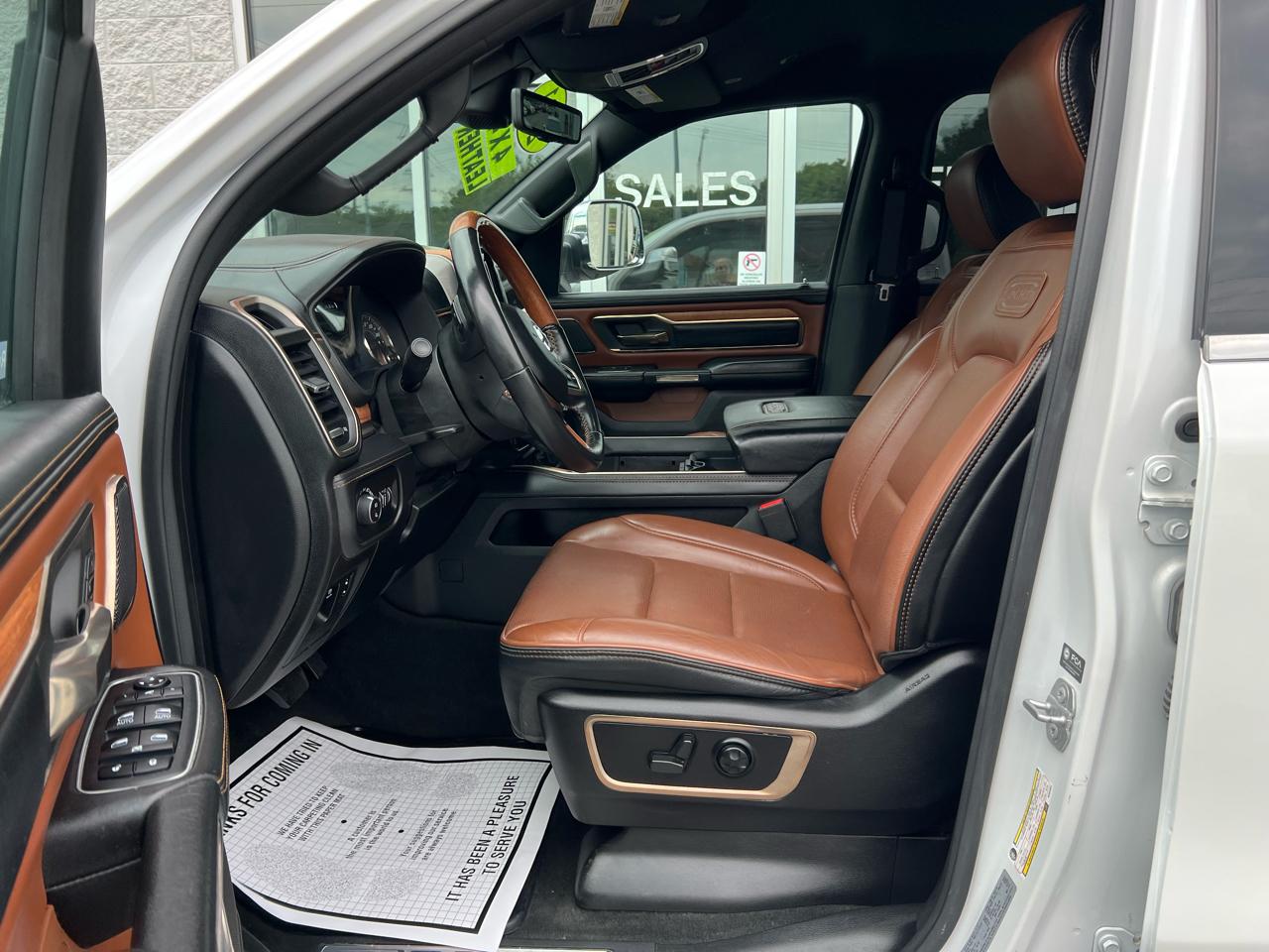 RAM 1500 4WD Crew Cab 140.5" Laramie Longhorn Edition 2021