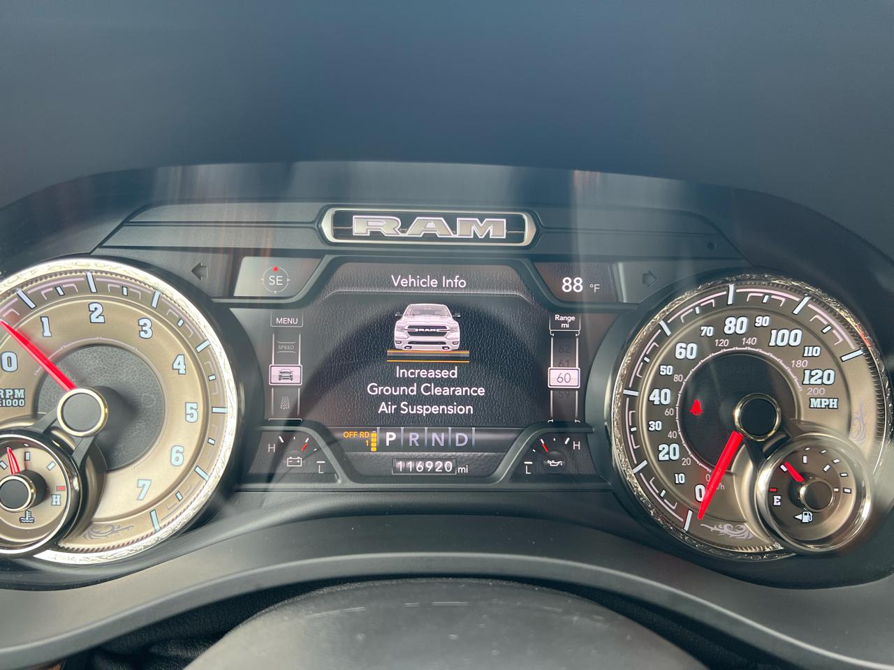 RAM 1500 4WD Crew Cab 140.5" Laramie Longhorn Edition 2021