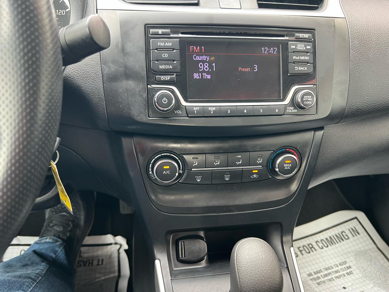 Nissan Sentra S CVT 2018