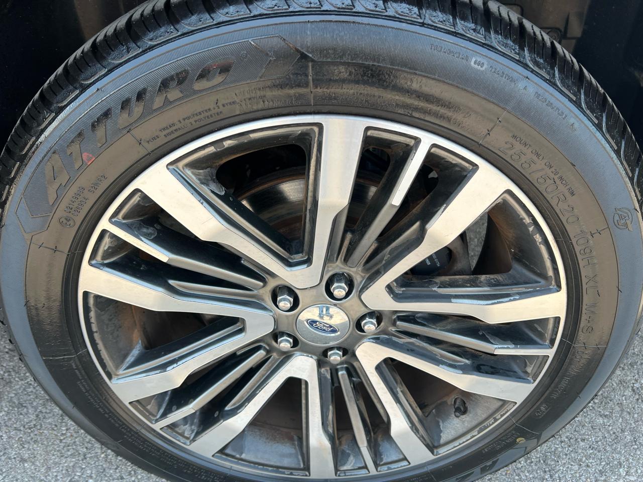 Ford Explorer 4WD 4dr Platinum 2016
