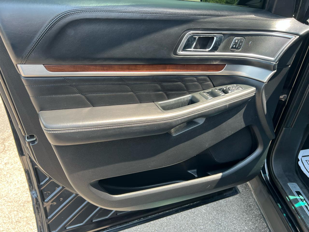 Ford Explorer 4WD 4dr Platinum 2016