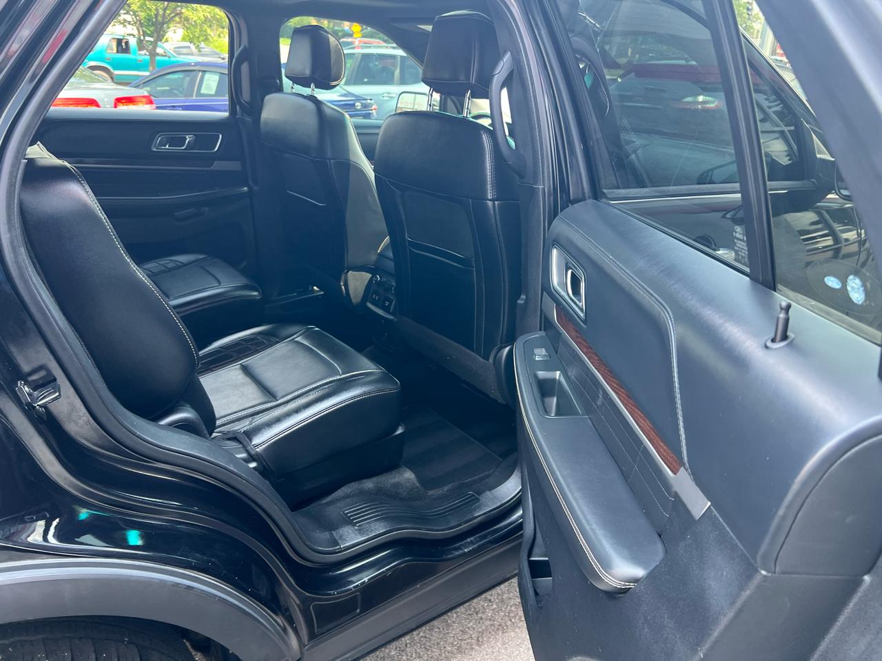 Ford Explorer 4WD 4dr Platinum 2016