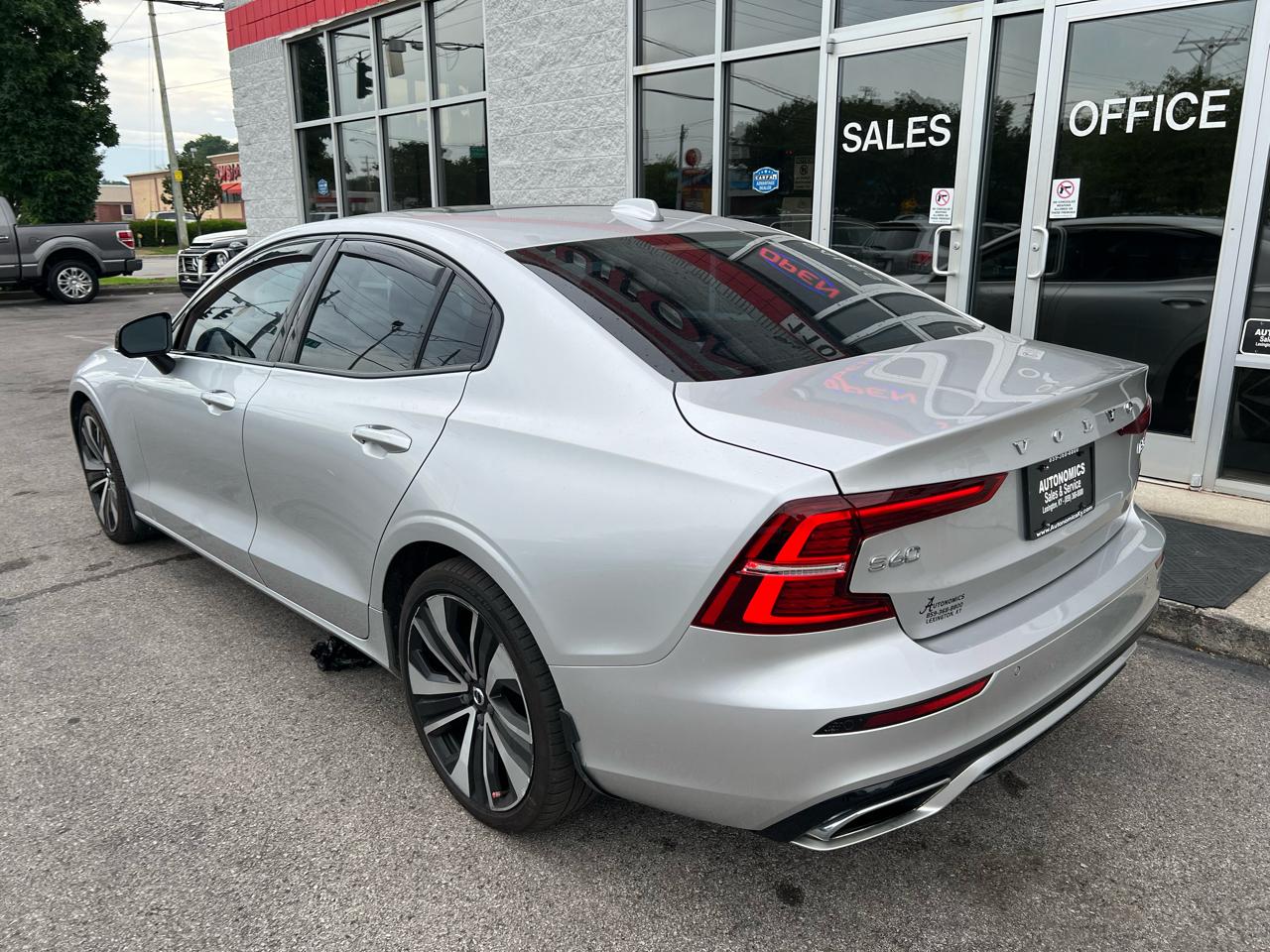 Volvo S60 B5 FWD Inscription 2022