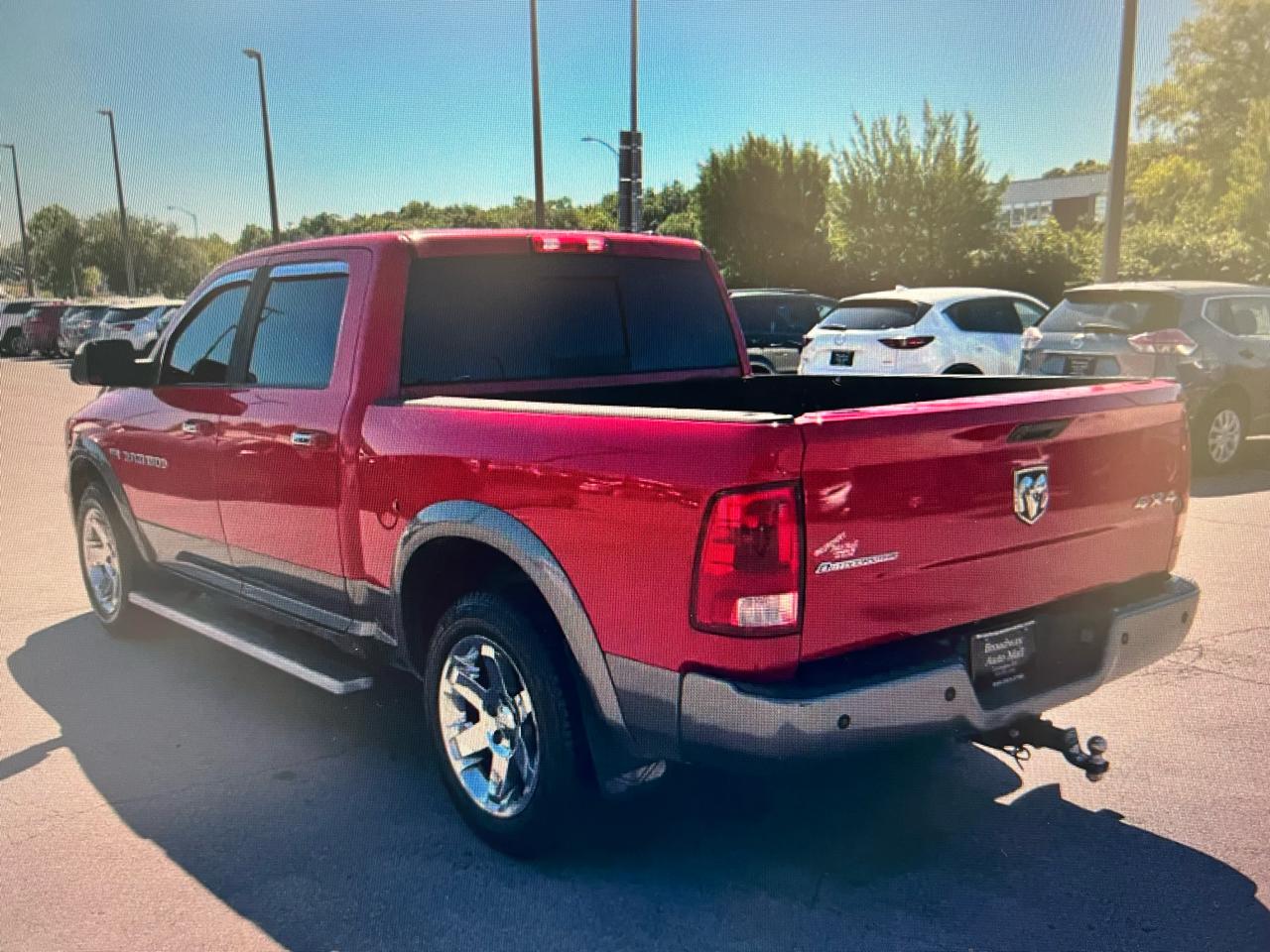 RAM 1500 4WD Crew Cab 140.5" SLT 2012