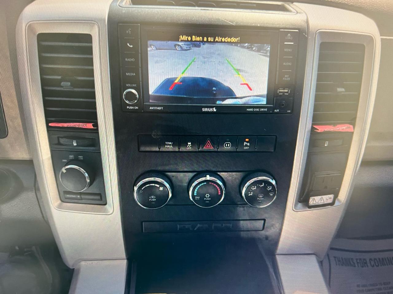 RAM 1500 4WD Crew Cab 140.5" SLT 2012